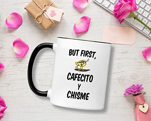 Забавна кафеена чаша Casitika Cafecito y Chisme. Чаша за латинска америка и мексико майка или Тиа 11 грама.